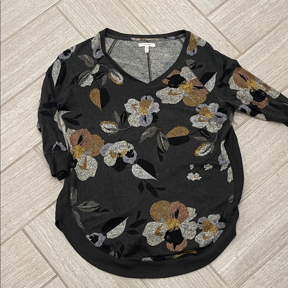 Maurices Black Floral V-Neck Sweater
